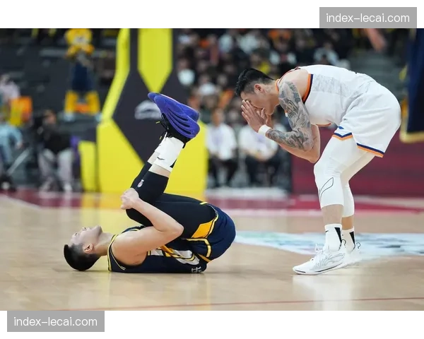 马利克·威廉姆斯护筐三分 广厦构建四内线轮换深度